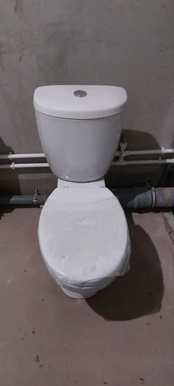 Продажа окон, унитаза и ванны от застройщика