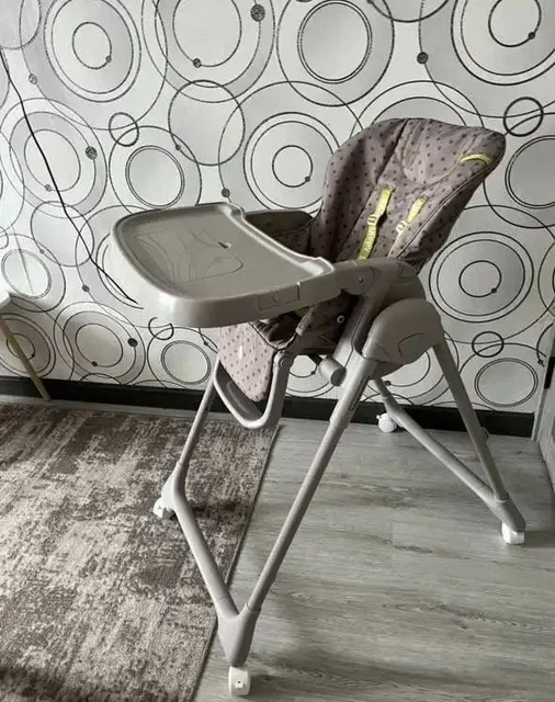 Продам стул для кормления Happy Baby - частное объявление в Ярославль