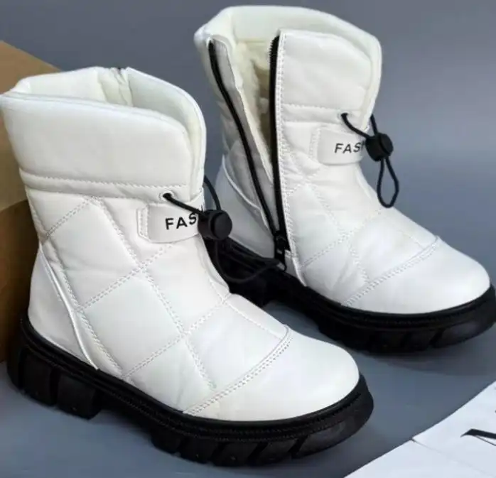 Кроссовки зимние белые и черные разные размеры - Обувь (Одежда) в Ярославль