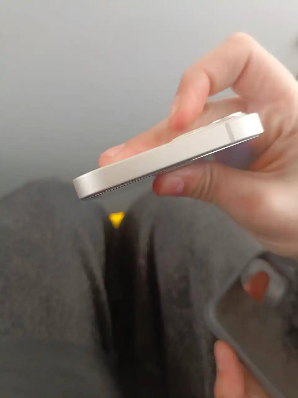 Обмен iPhone 13 в идеальном состоянии - Смартфоны (Электроника) в Ярославль