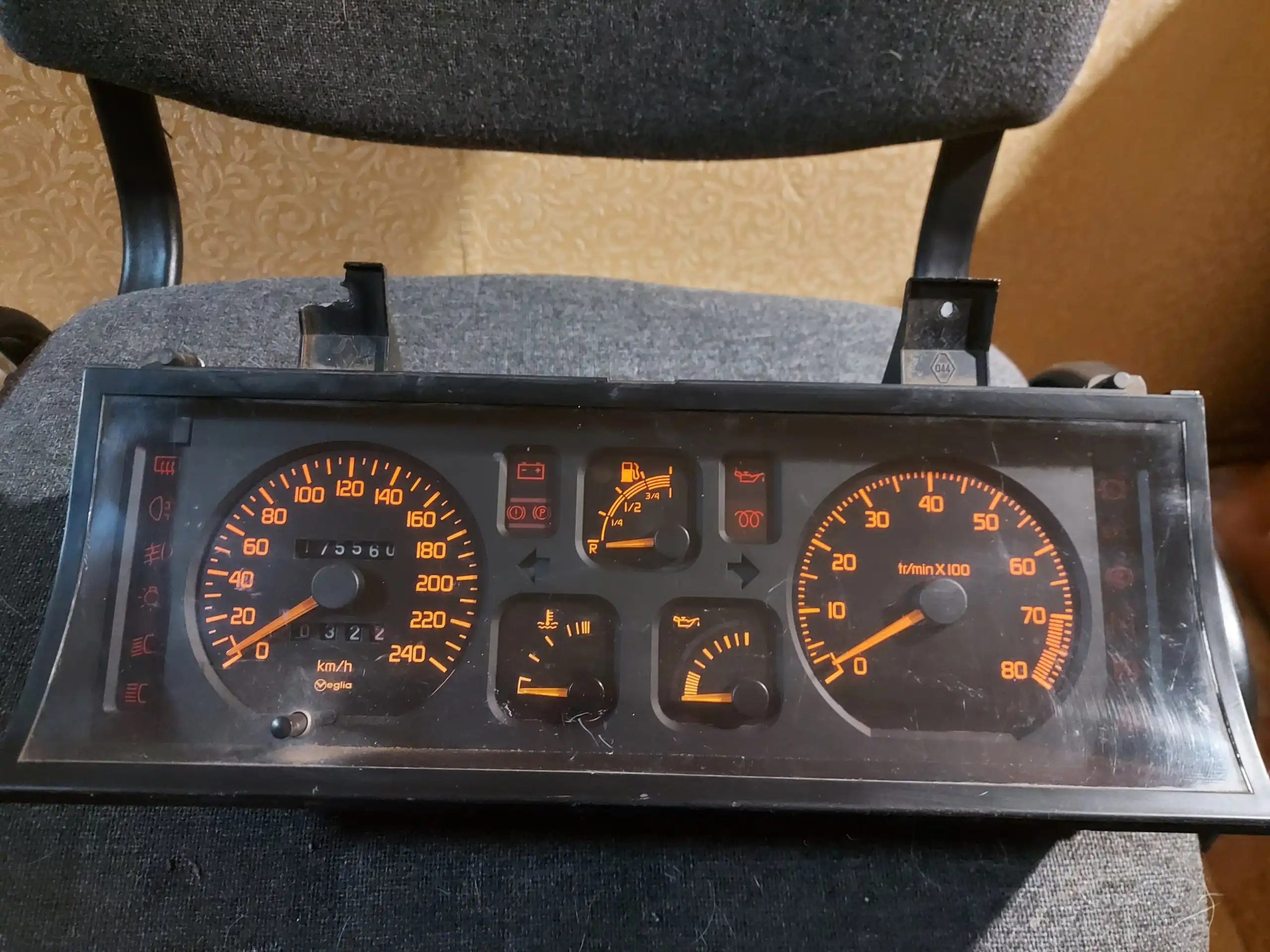 Продажа приборной панели Renault 19 и фары ВАЗ 2108 - Автозапчасти (Запчасти) в Ярославль