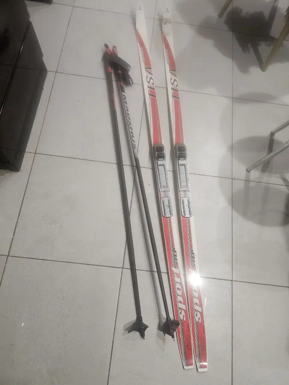 Лыжи 155см с палками 120см - Лыжи (Хобби и отдых) в Ярославль