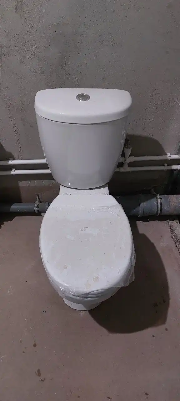 Ванна и унитаз от застройщика - Сантехника (Для дома и дачи) в Ярославль