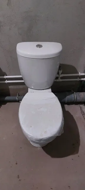 Ванна и унитаз от застройщика - Бытовая техника в Ярославль