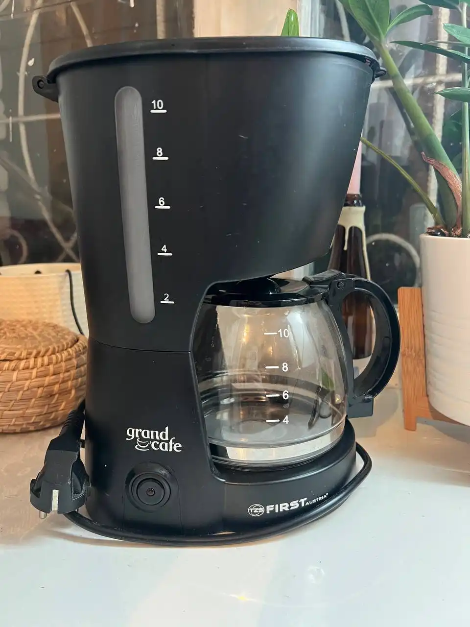 Кофеварка капельная б/у с коробкой - Кухонная техника (Электроника) в Ярославль