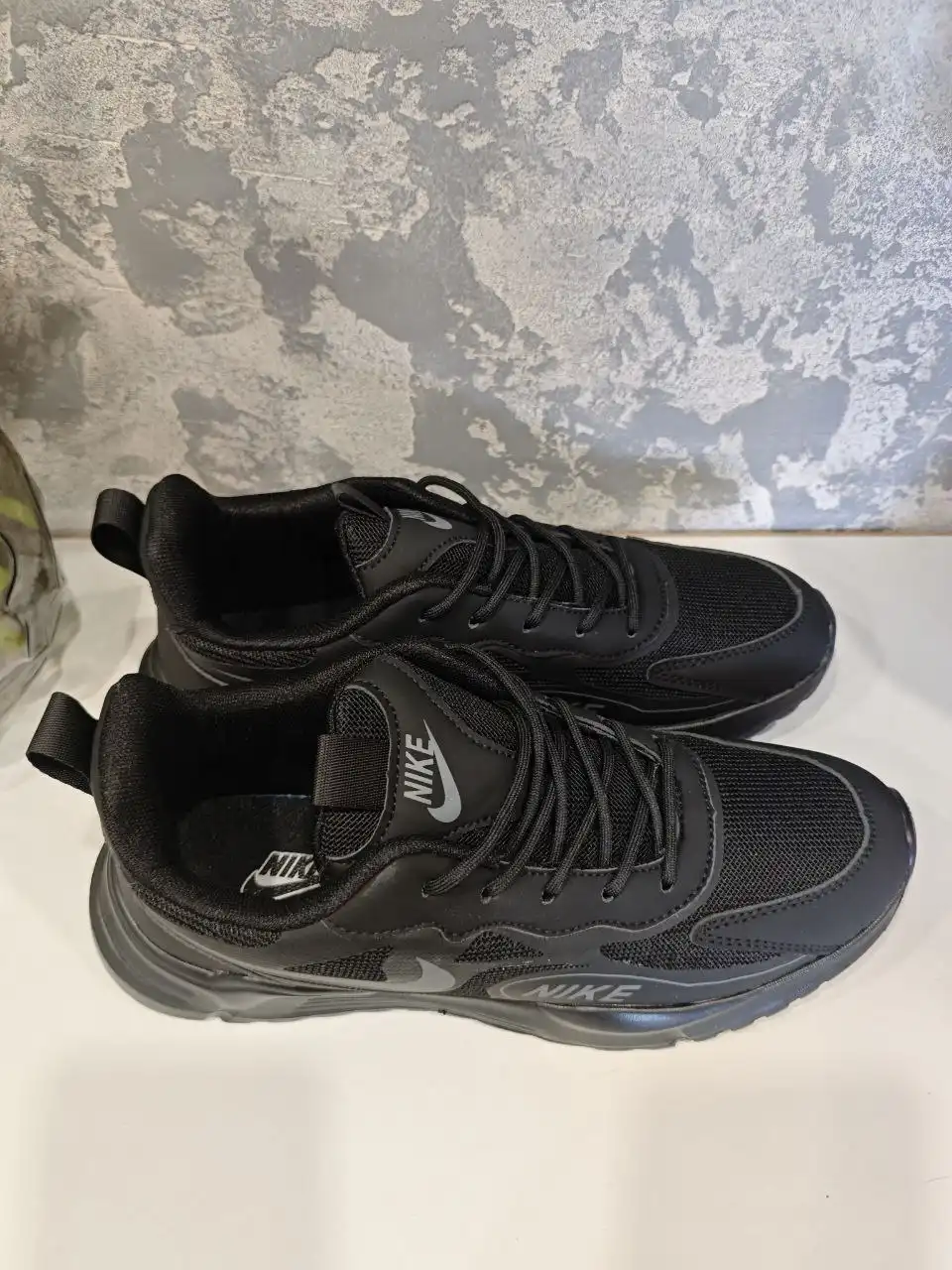 Кроссовки мужские новые 42 размер - Обувь (Одежда) в Ярославль