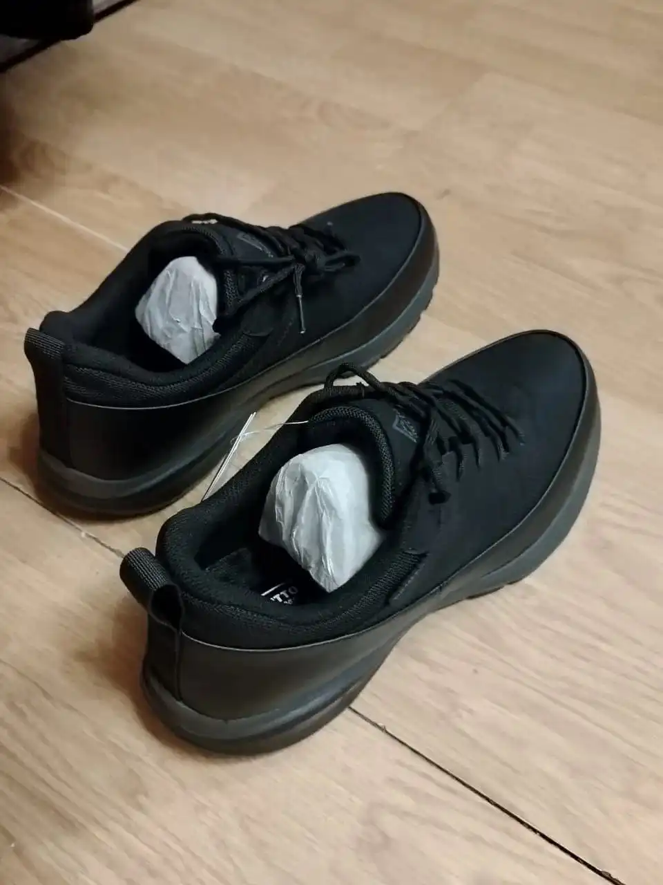 Мужские кроссовки 43 размер новые - Обувь (Одежда) в Ярославль