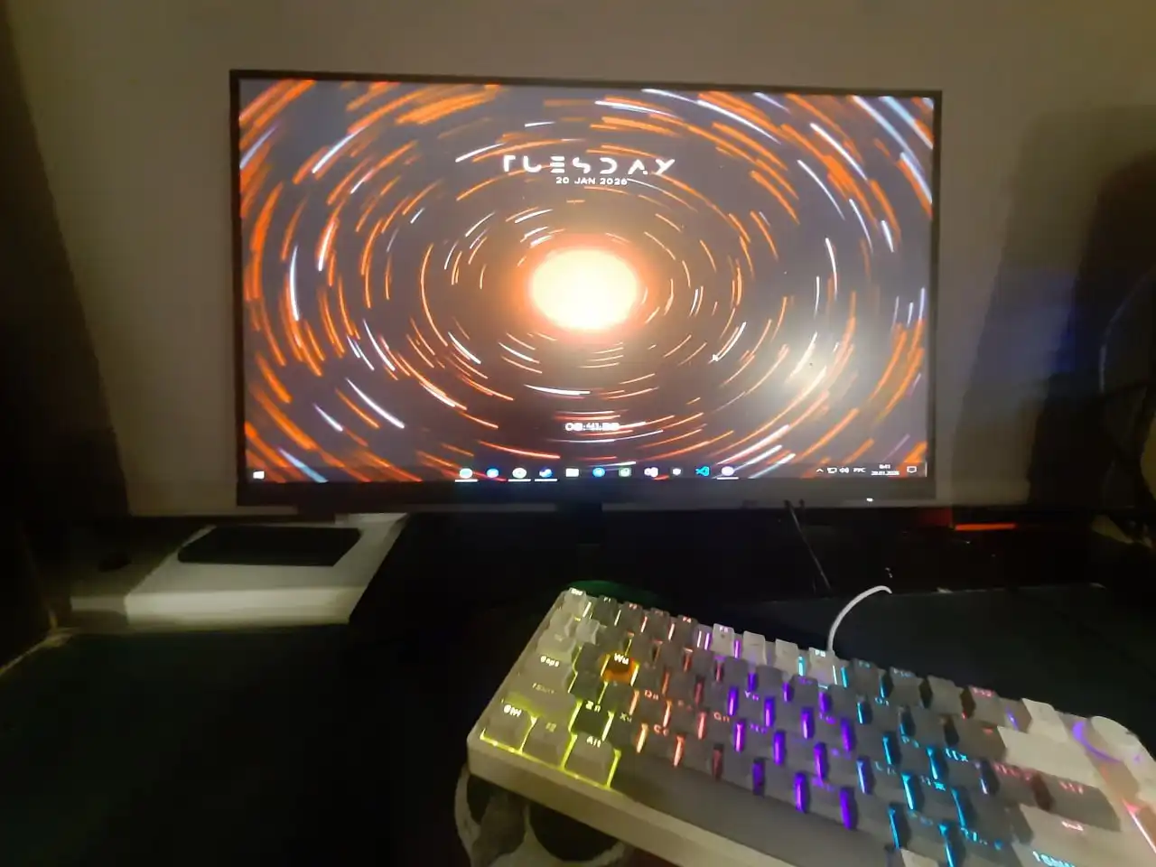 Продам монитор Xiaomi Redmi Display X24A - Мониторы (Электроника) в Пермь