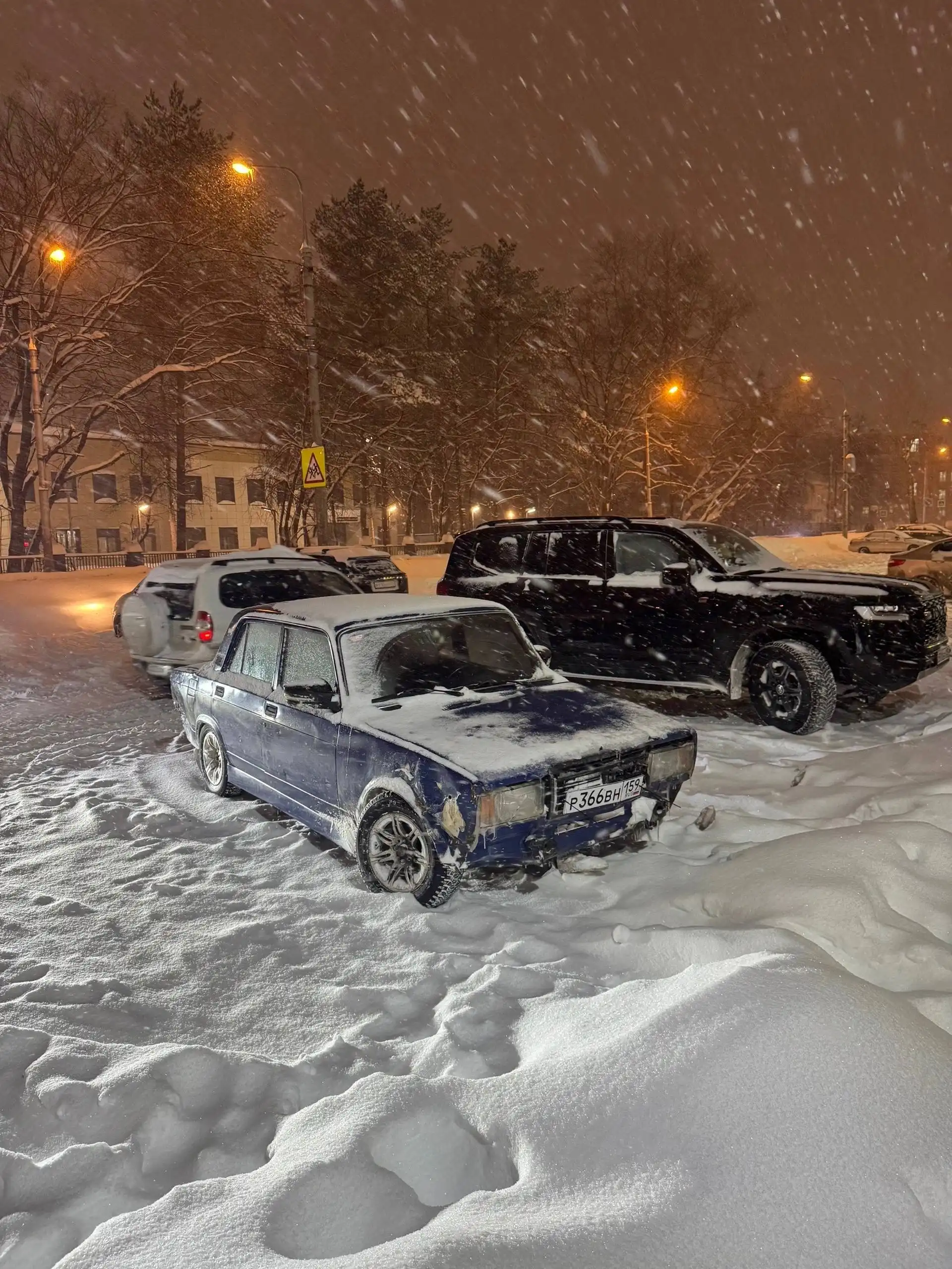 Продажа автомобиля 2004 года - Авто в Пермь