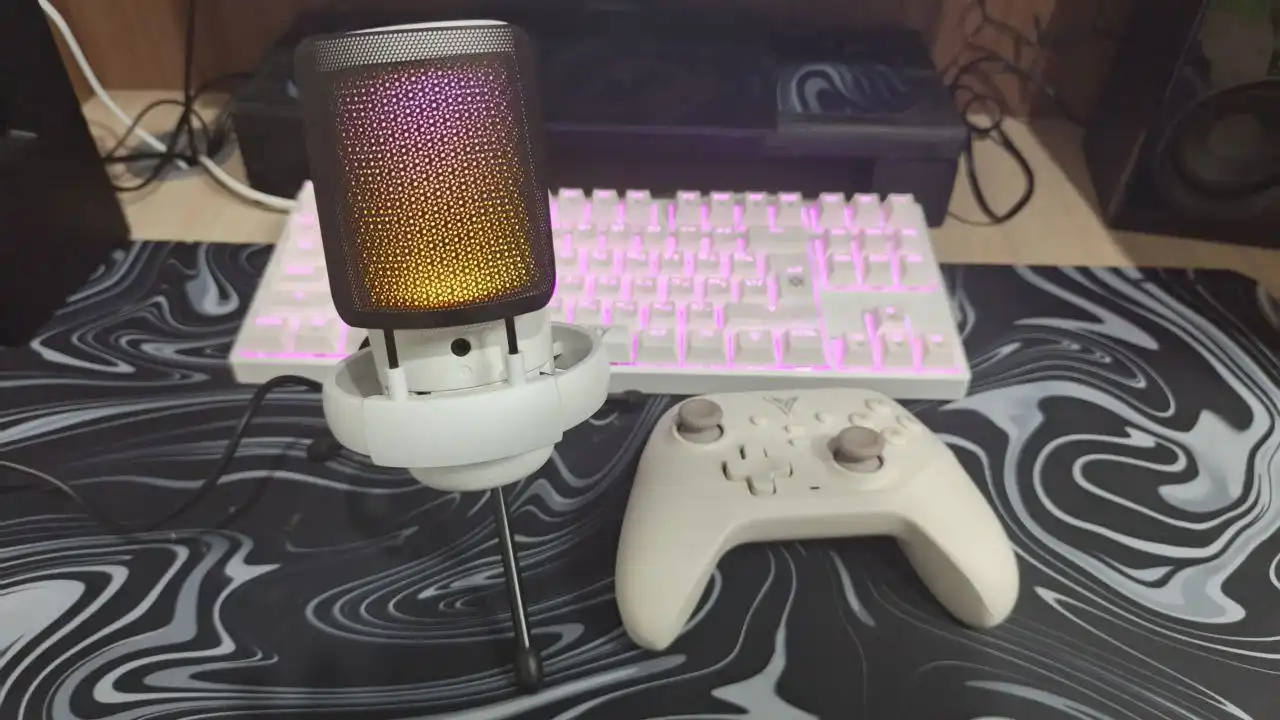 Продам микрофон - Аудиооборудование (Электроника) в Пермь