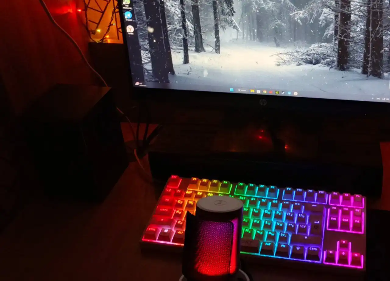 Продам микрофон - Аудиооборудование (Электроника) в Пермь