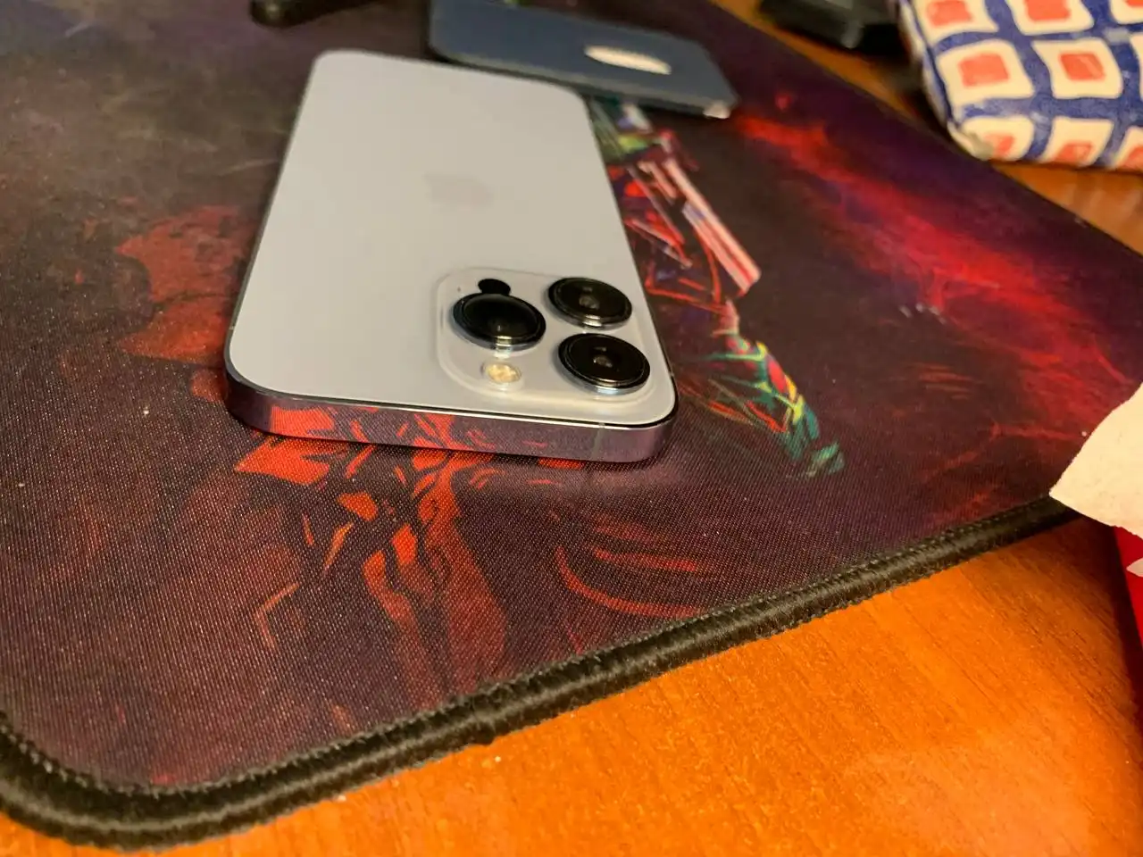 Продам iPhone 13 Pro в отличном состоянии с полной комплектацией - Смартфоны (Электроника) в Пермь