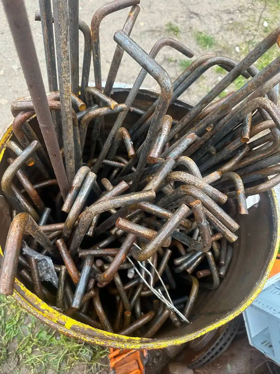 Фундаментные болты с гайками и шайбами 16-18мм - Крепежные элементы (Запчасти) в Пермь