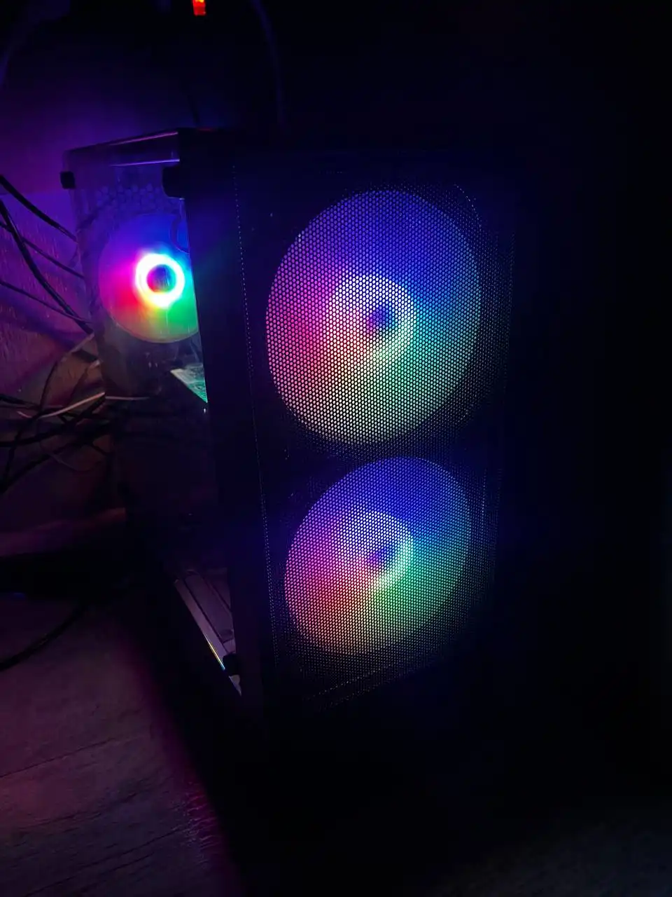 Комплектующие для ПК: процессор Intel Xeon E3-1270v3, ОЗУ 16Gb DDR3, видеокарта GTX 1060 - Комплектующие для ПК (Электроника) в Пермь