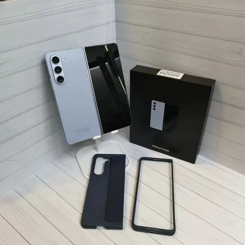 Samsung Z Fold 5 - Мониторы в Пермь