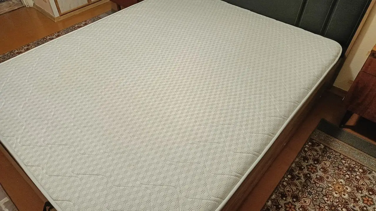 Продам матрасы 160х200 см - Мебель (Для дома и дачи) в Пермь