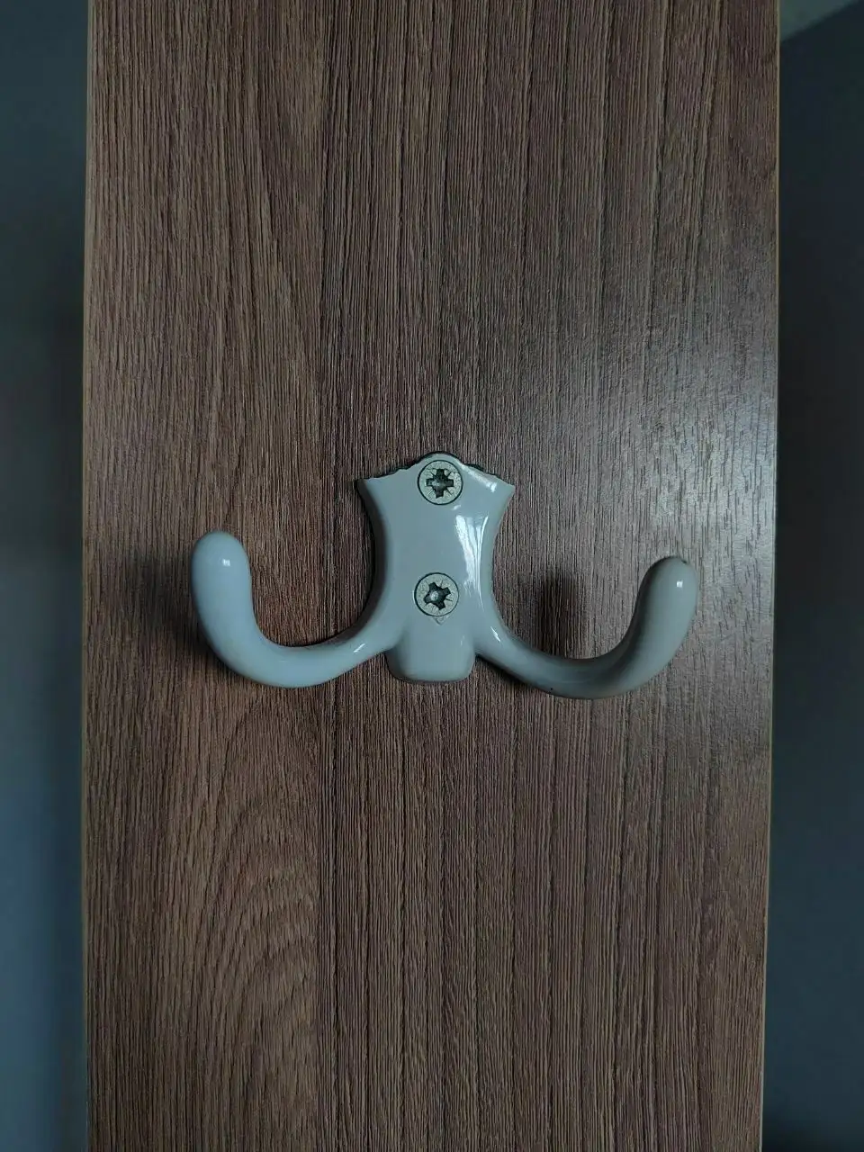 Продажа бежевого шкафа для прихожей с зеркалом - Для дома и дачи в Пермь