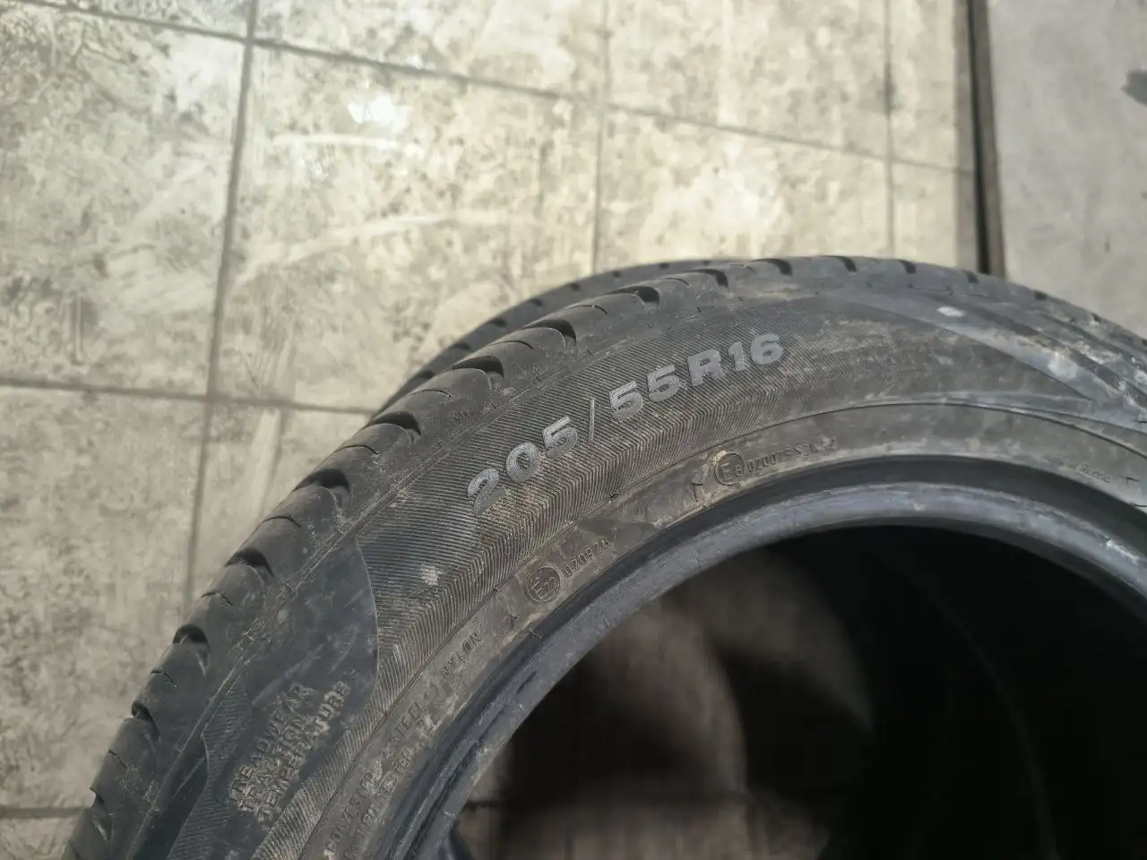 Летняя резина 205/55/16 б/у 1 сезон - Шины и диски (Запчасти) в Пермь