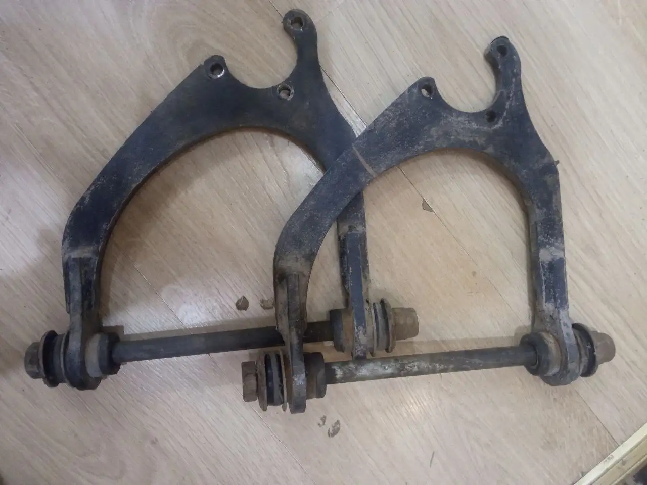 Продажа автозапчастей и аксессуаров для ВАЗ и Нивы - Автозапчасти (Запчасти) в Пермь