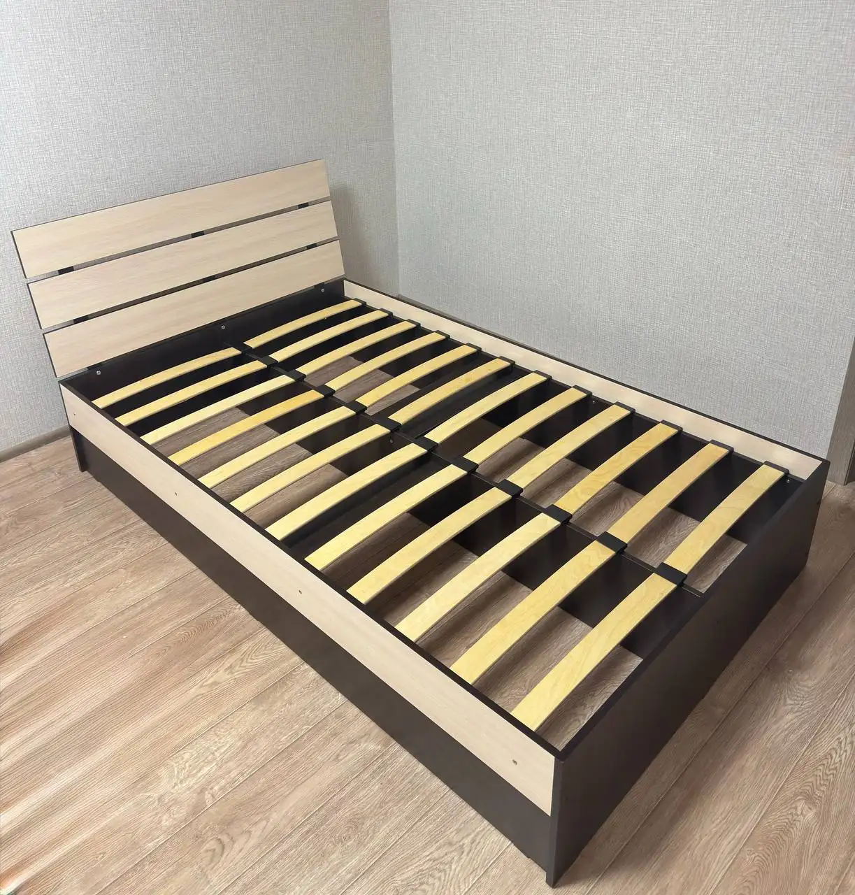 Продаётся полутороспальная кровать в отличном состоянии - Мебель (Для дома и дачи) в Пермь