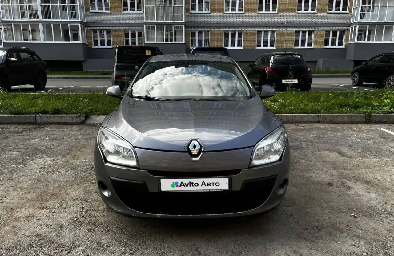 Продажа автомобиля 2012 года - Легковые автомобили (Авто) в Пермь
