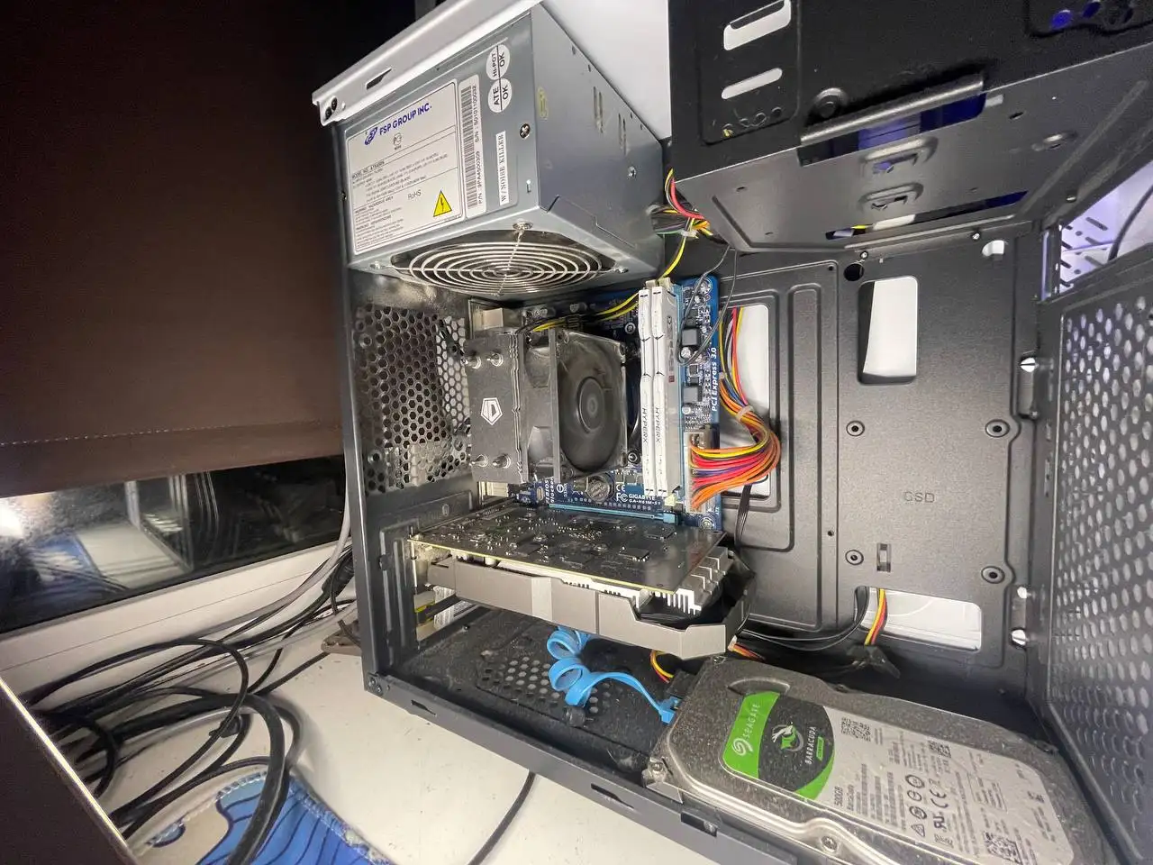 Продам компьютер с монитором - Компьютеры и комплектующие (Электроника) в Пермь