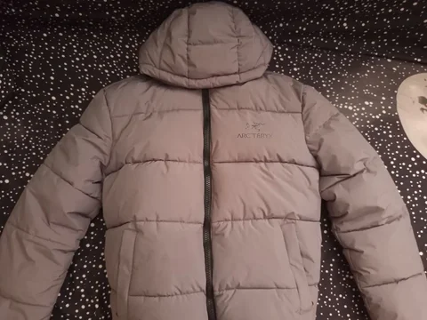 Продам зимнюю куртку размер 50-L - Одежда в Пермь