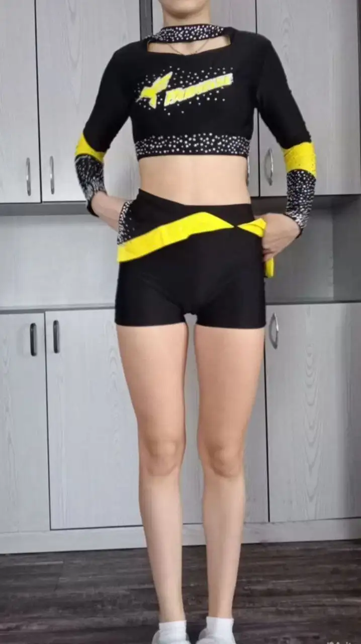 Костюм для чирлидинга размер 40 - Спортивная одежда (Одежда) в Пермь