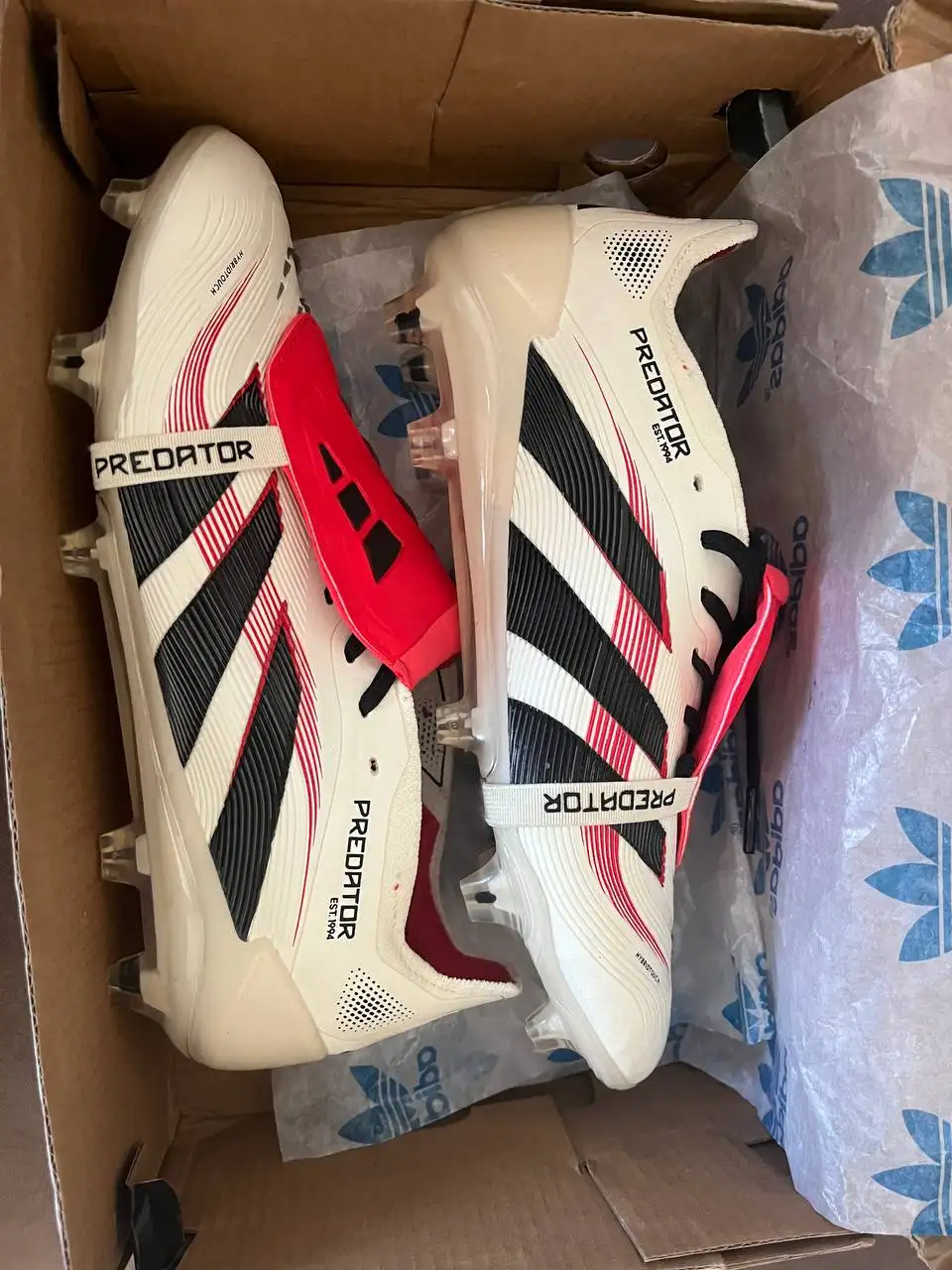 Продам новые бутсы Adidas Predator - Спортивная обувь (Одежда) в Пермь