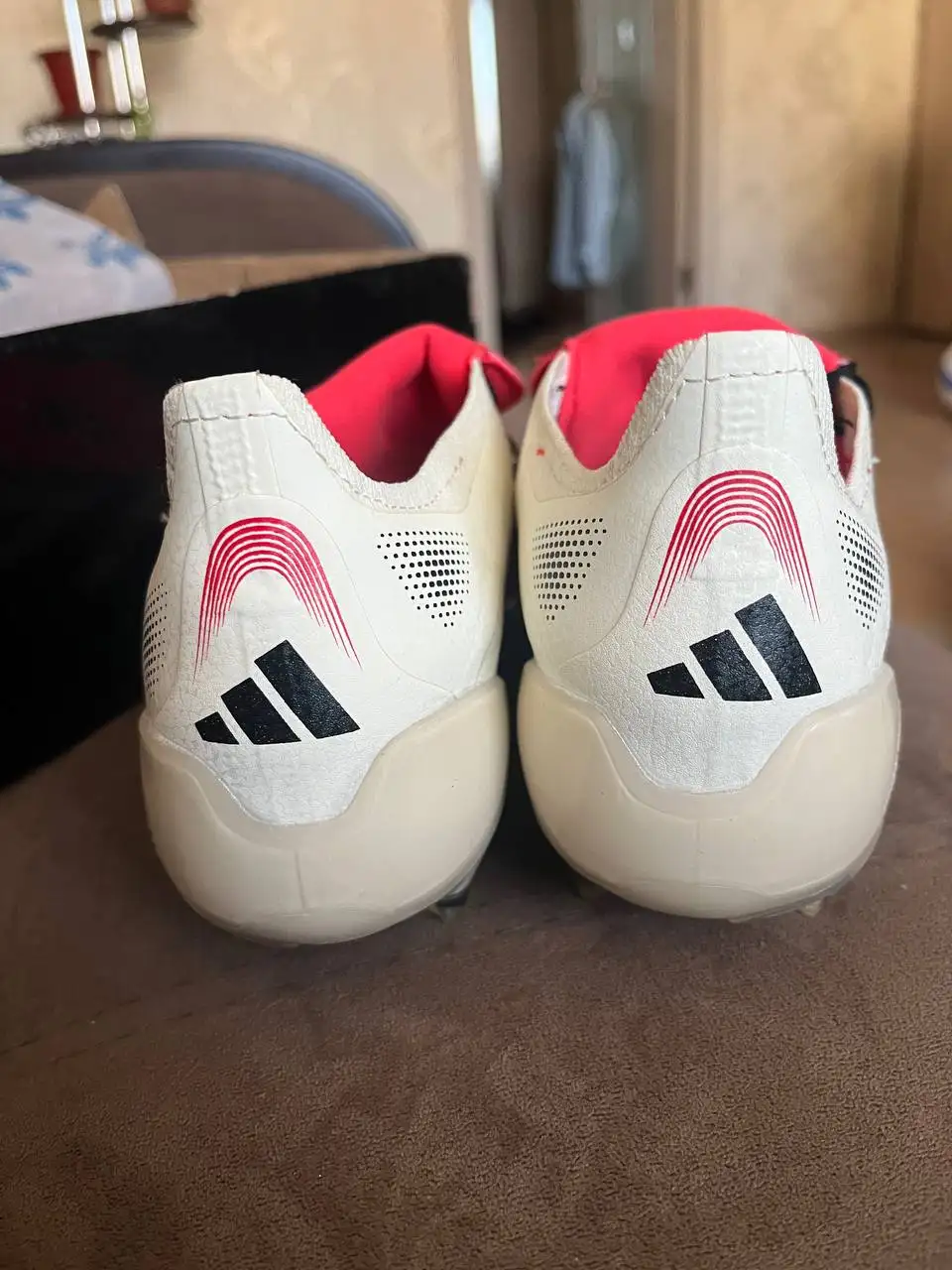 Продам новые бутсы Adidas Predator - Спортивная обувь (Одежда) в Пермь