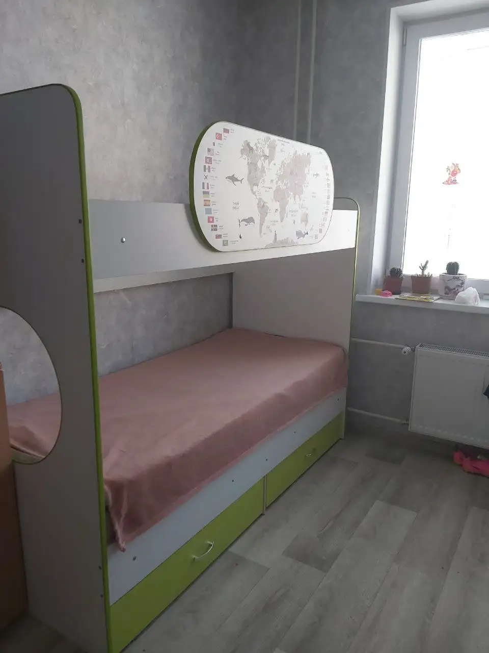 Продам двухъярусную кровать с матрасами и ящиками - Мебель (Для дома и дачи) в Пермь