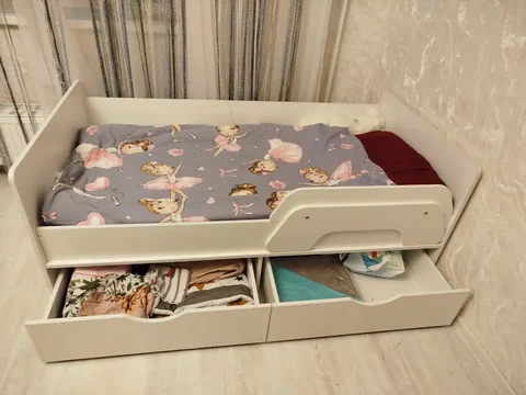 Детская кроватка с выкатными ящиками - частное объявление в Пермь