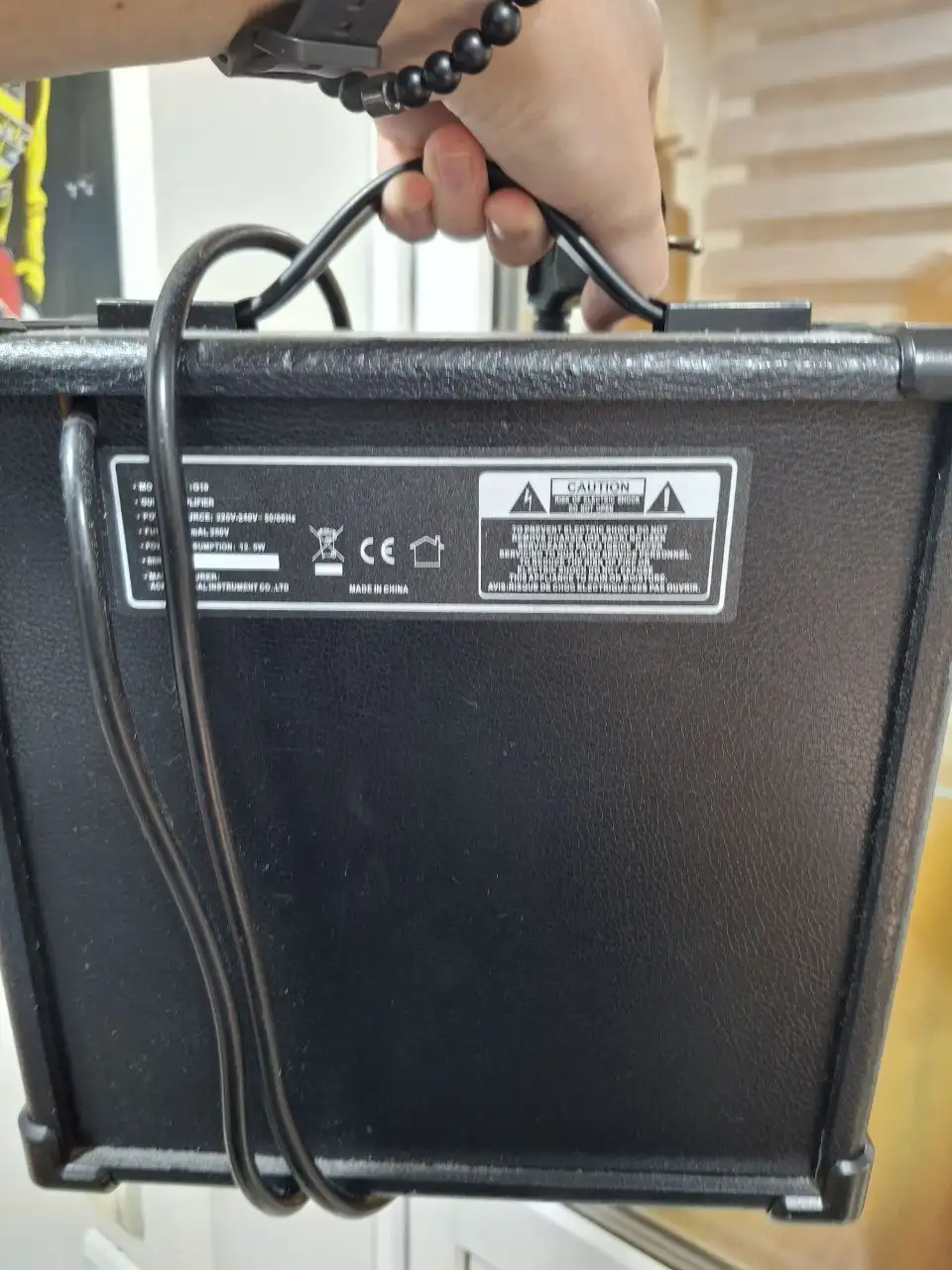 Продам электрогитару Terris с комбиком и комплектующими - Музыкальные инструменты (Хобби и отдых) в Пермь