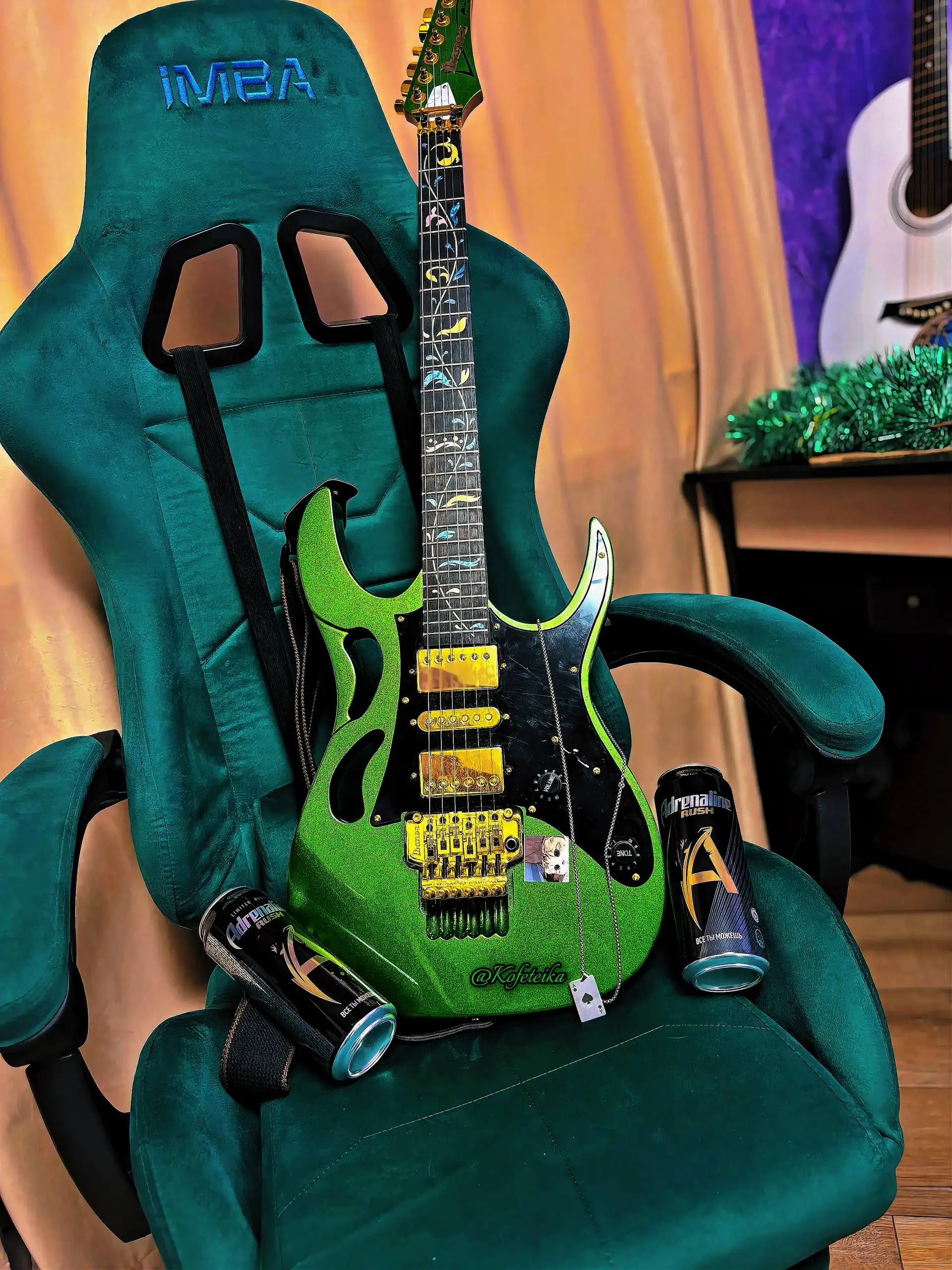 Продам гитару Ibanez Steve Vai и комбоусилитель Joyo - Музыкальные инструменты (Хобби и отдых) в Пермь