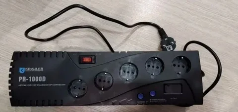 Продам стабилизатор напряжения 1000 Вт - Компьютерная техника в Пермь