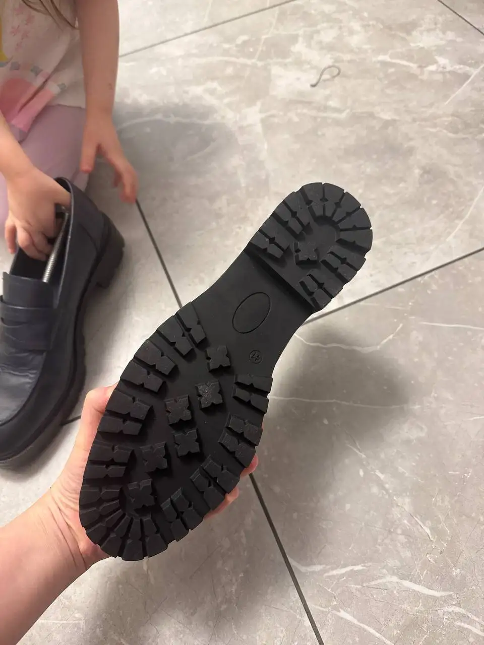 Продам новые женские лоферы 41 размера - Обувь (Одежда) в Пермь