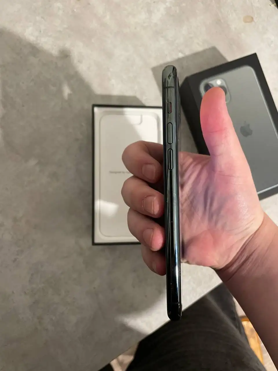 Продам iPhone 11 Pro 64 ГБ в идеальном состоянии - Смартфоны и телефоны (Электроника) в Пермь