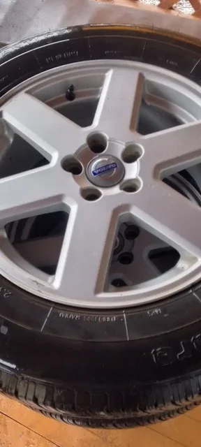 Продам колеса на Вольво XC90 R17 - Авто в Пермь