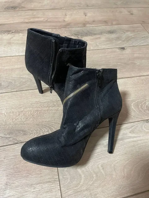 Ботильоны Replay 38 размер новые - Верхняя одежда и брюки в Пермь