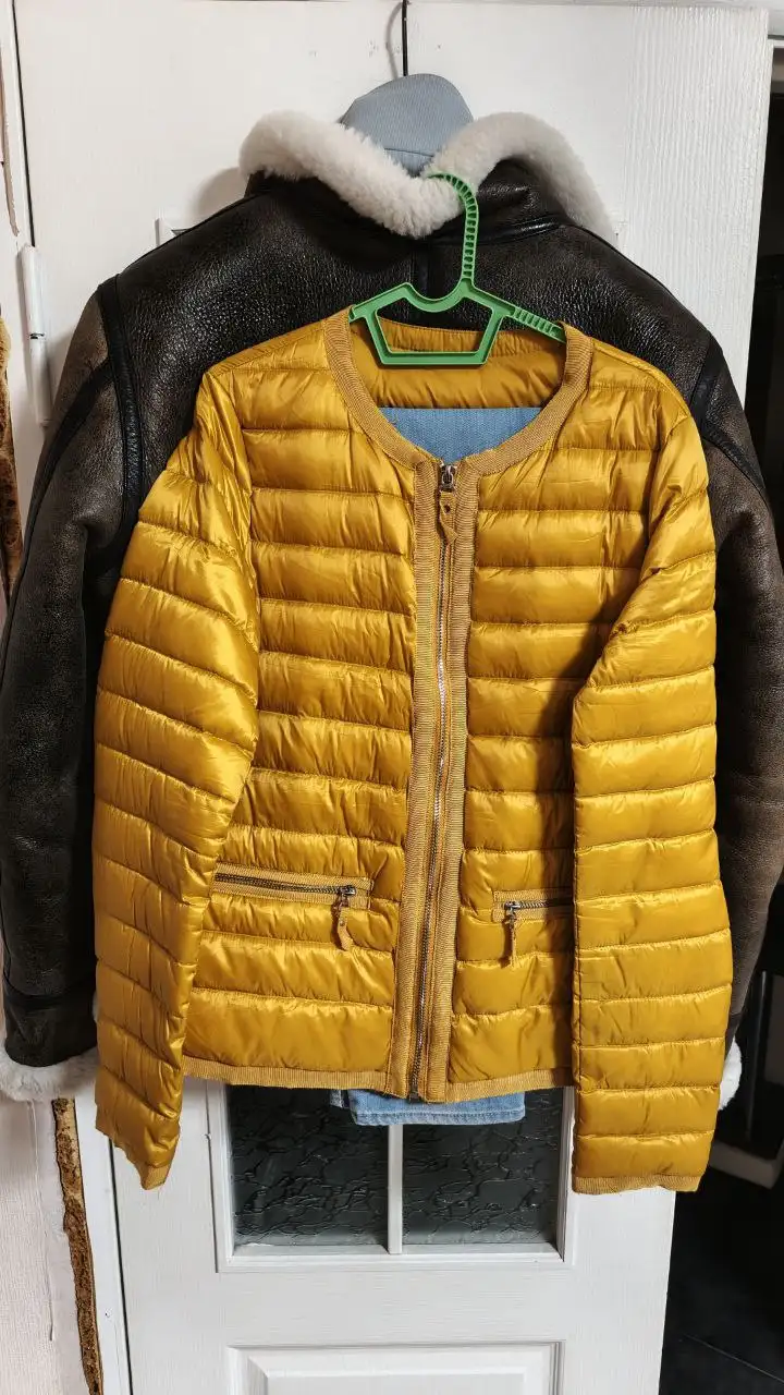 Куртка ветровка и джинсы для девочки - Верхняя одежда и брюки (Одежда) в Пермь