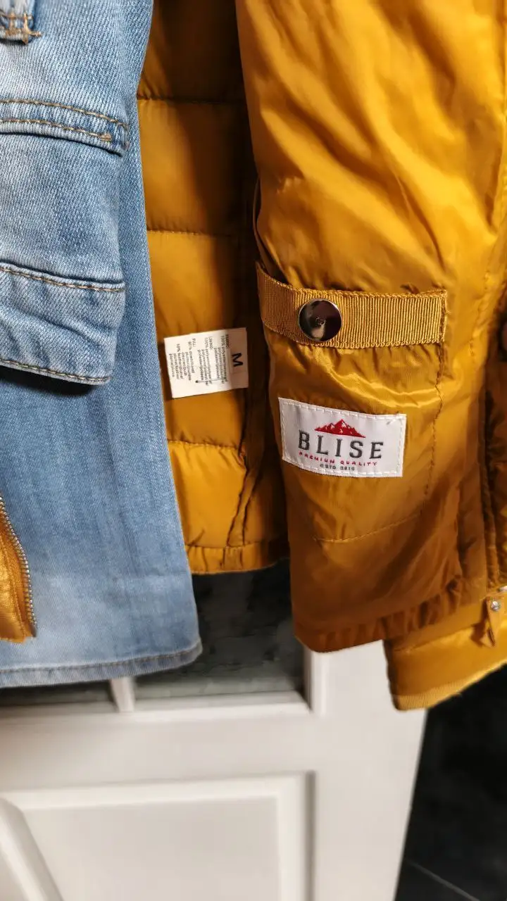 Куртка ветровка и джинсы для девочки - Верхняя одежда и брюки (Одежда) в Пермь