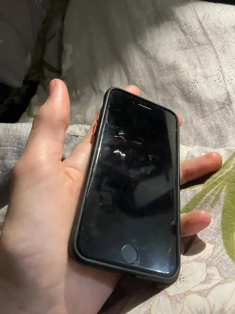 Айфон 7 с неработающей кнопкой - Телефоны и планшеты в Пермь