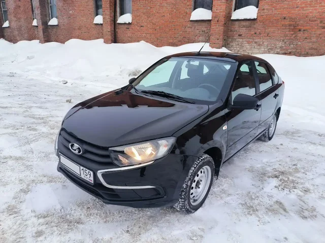 Продажа автомобиля Lada Granta Liftback 2018 года - Авто в Пермь