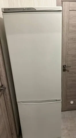 Продам холодильник - Техника для уборки в Пермь