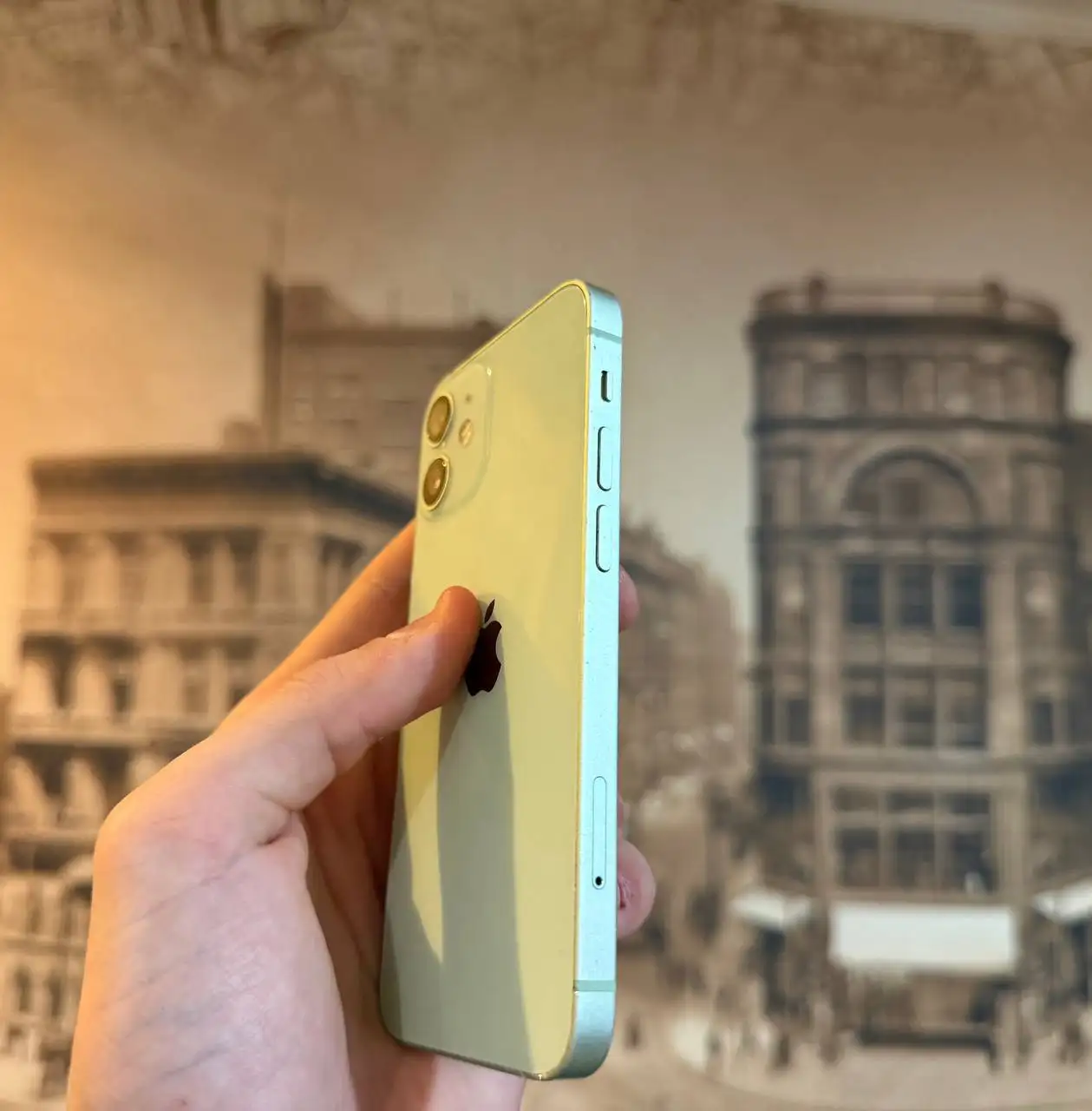 iPhone 12 mini 64gb в хорошем состоянии - Смартфоны (Электроника) в Пермь