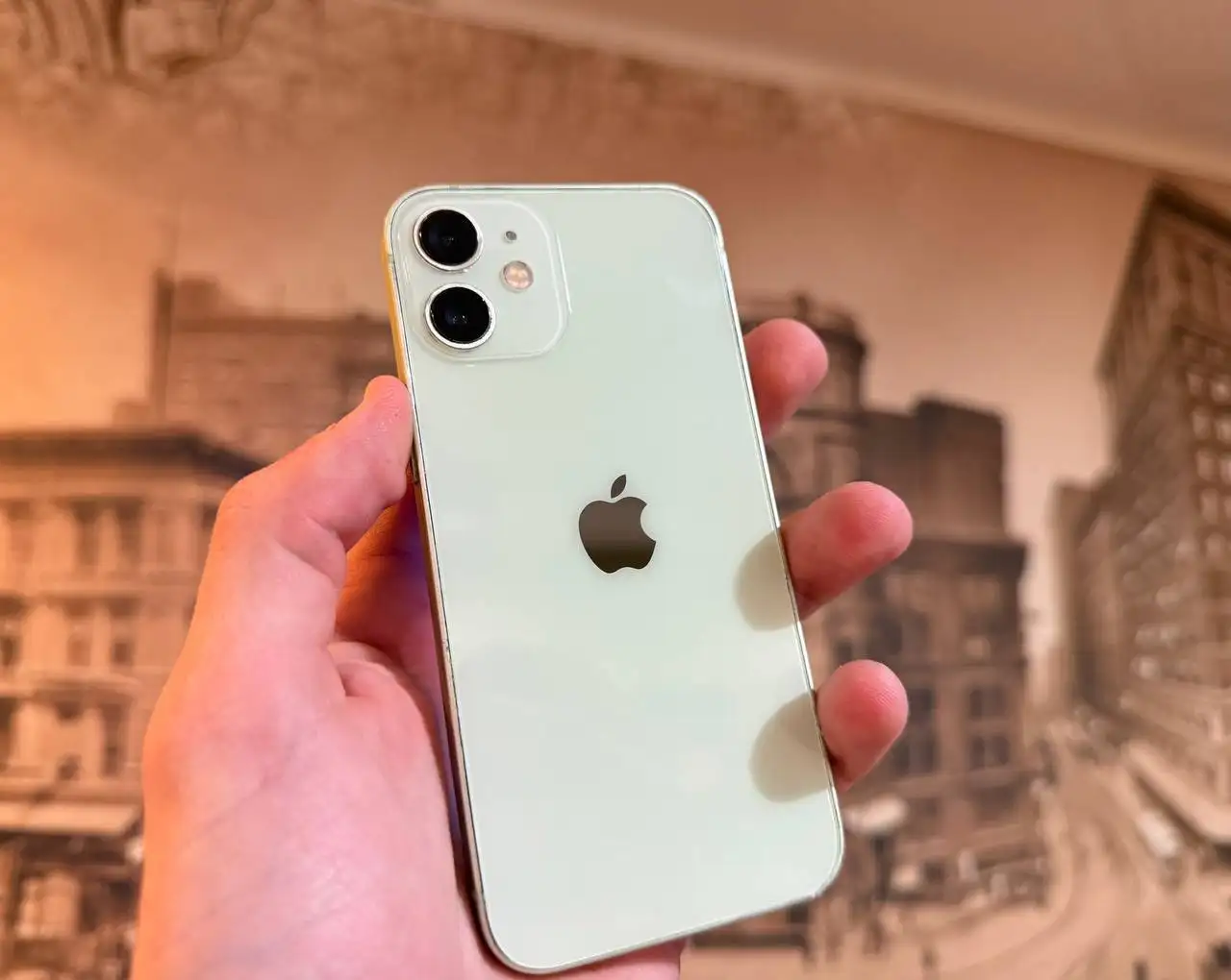 iPhone 12 mini 64gb в хорошем состоянии - Смартфоны (Электроника) в Пермь