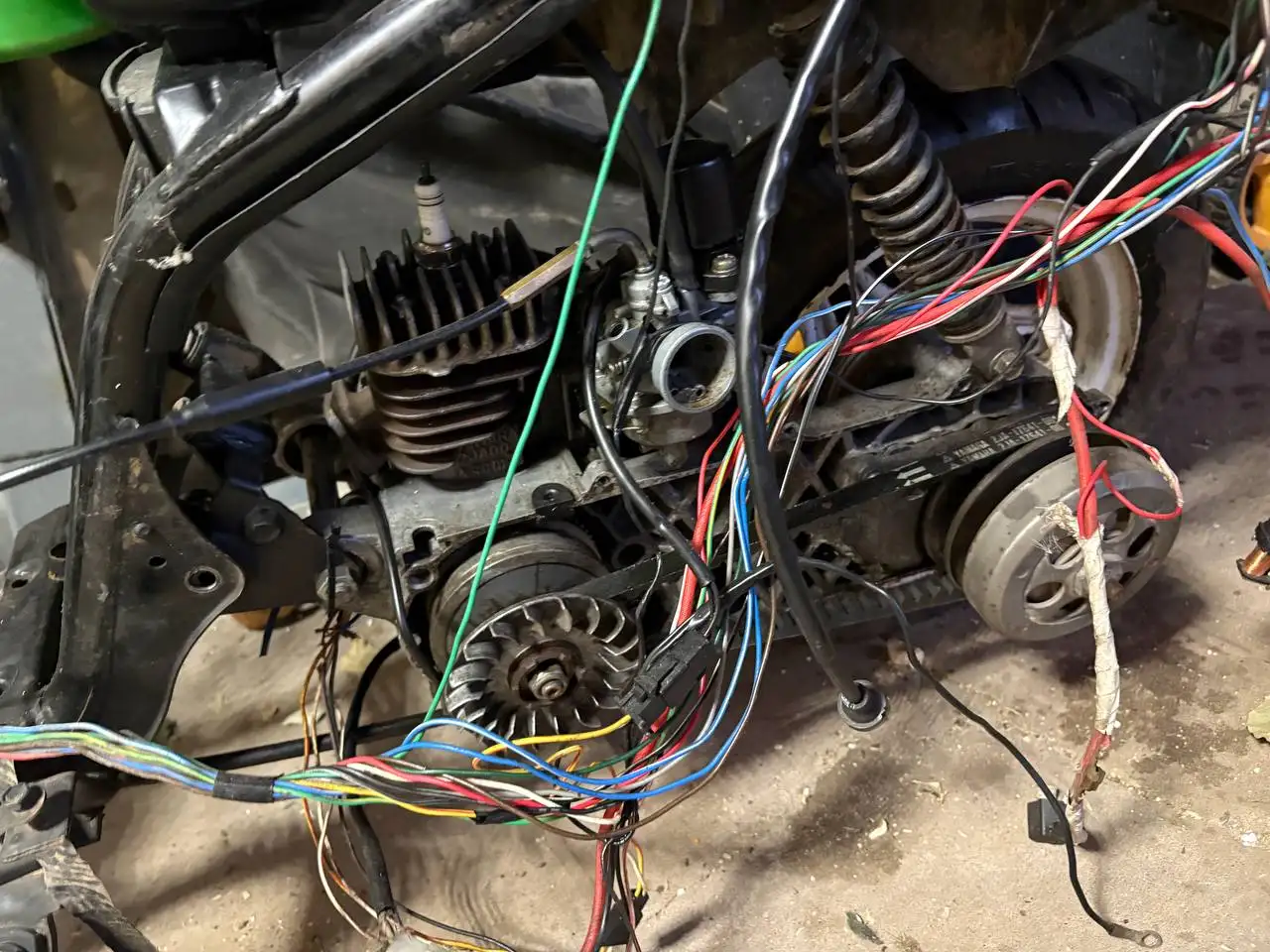 Продается скутер Yamaha 2j Искра - Мотоциклы и скутеры (Авто) в Пермь