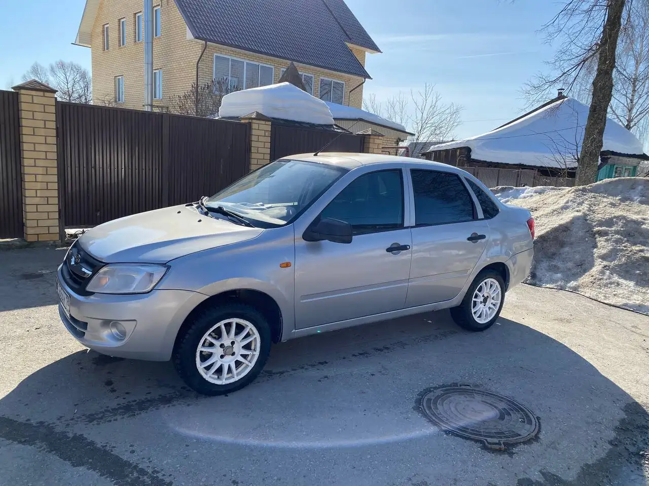 Продается Лада Гранта 2013 года - Легковые автомобили (Авто) в Пермь