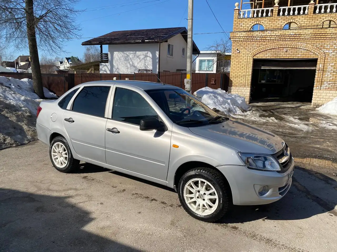 Продается Лада Гранта 2013 года - Легковые автомобили (Авто) в Пермь