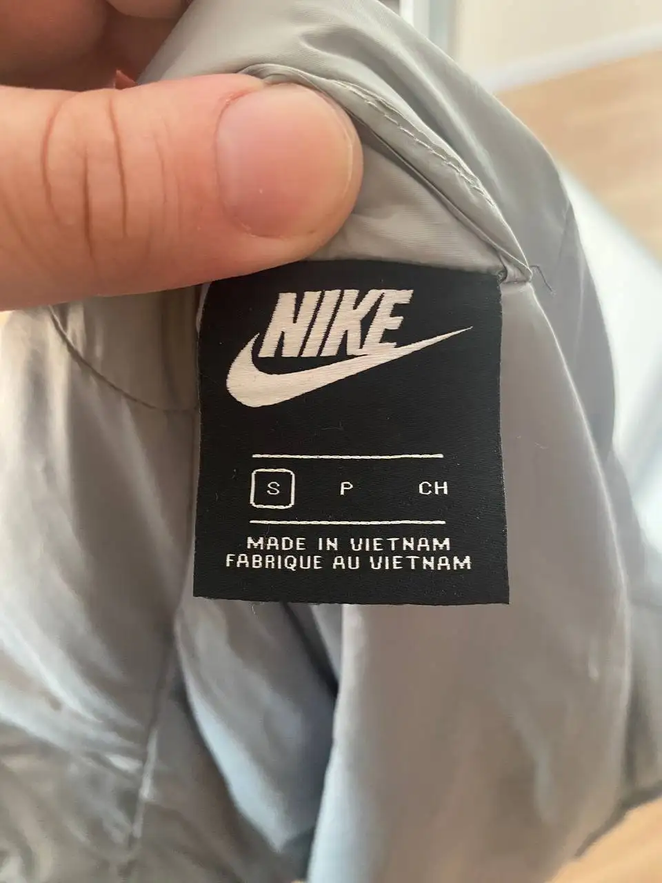 Продам ветровку Nike оригинал - Верхняя одежда (Одежда) в Пермь